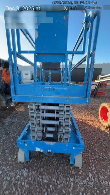 2019 Genie GS-4047 Folding rails with half height swing gate