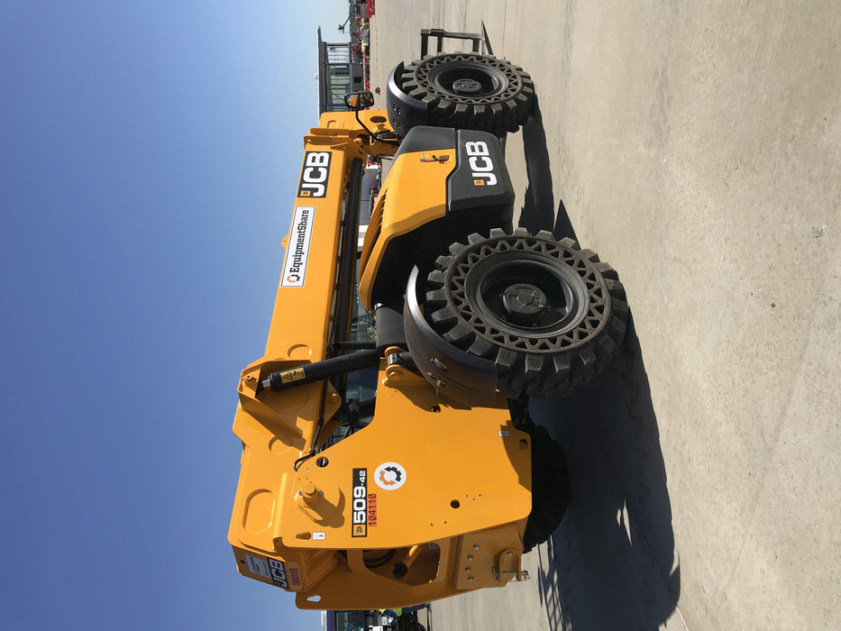 2020 JCB 509-42 Canopy, Solid Tires, Work Lights, Beacon, Aux Hydraulics, Back up Alarm, Lifting Eye, ES Decals
