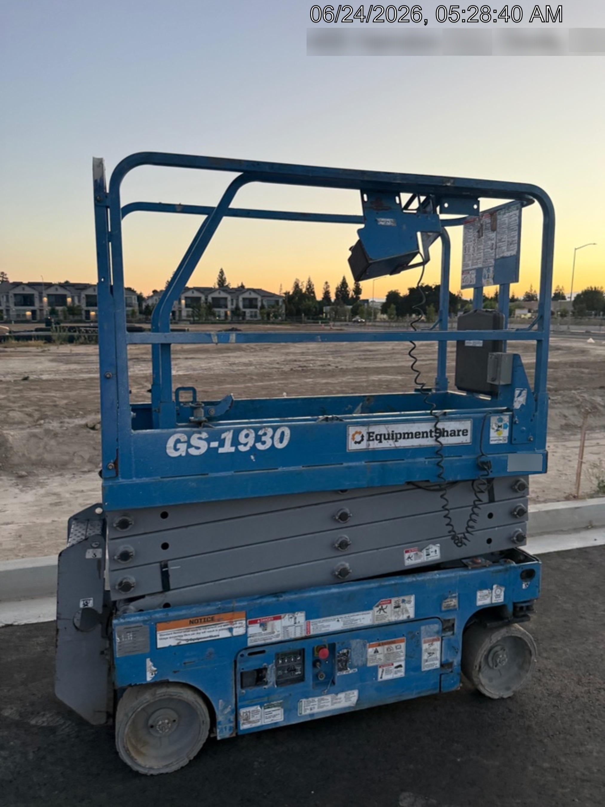2019 Genie GS-1930 Half Height Swing Gate, 800W Inverter