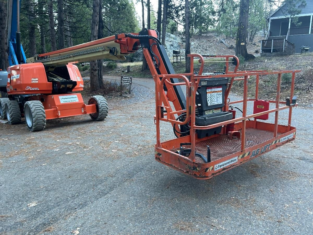 2021 JLG 660SJ