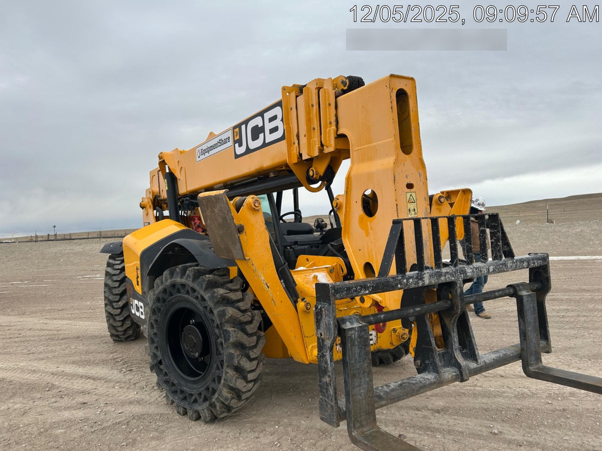 2019 JCB 510-56