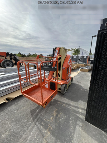 2022 JLG 26E