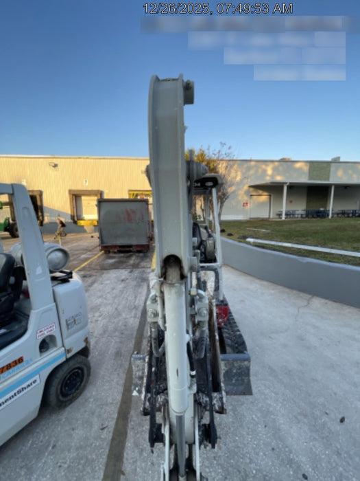 2022 TAKEUCHI TB20e