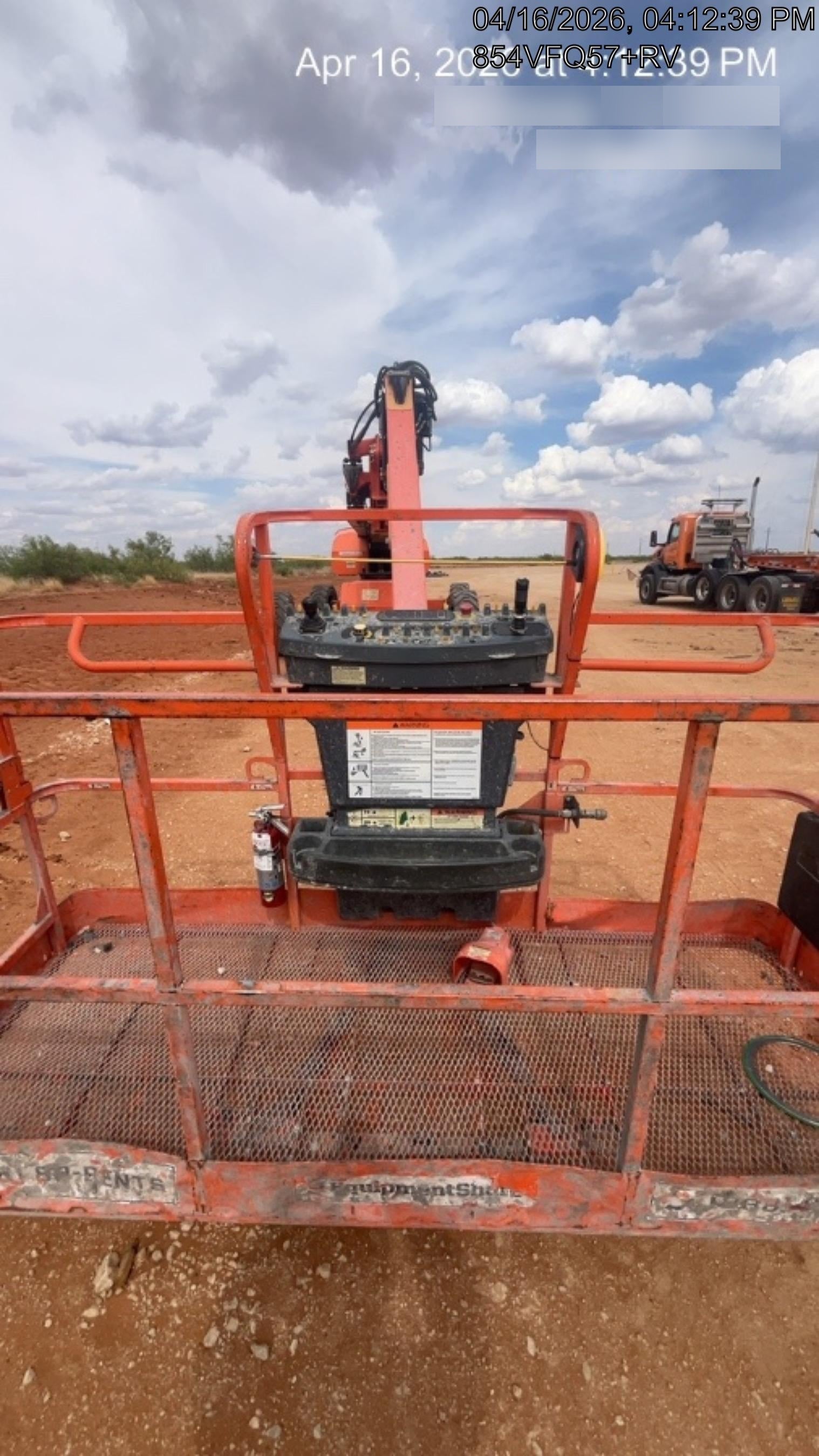 2022 JLG 1350SJP