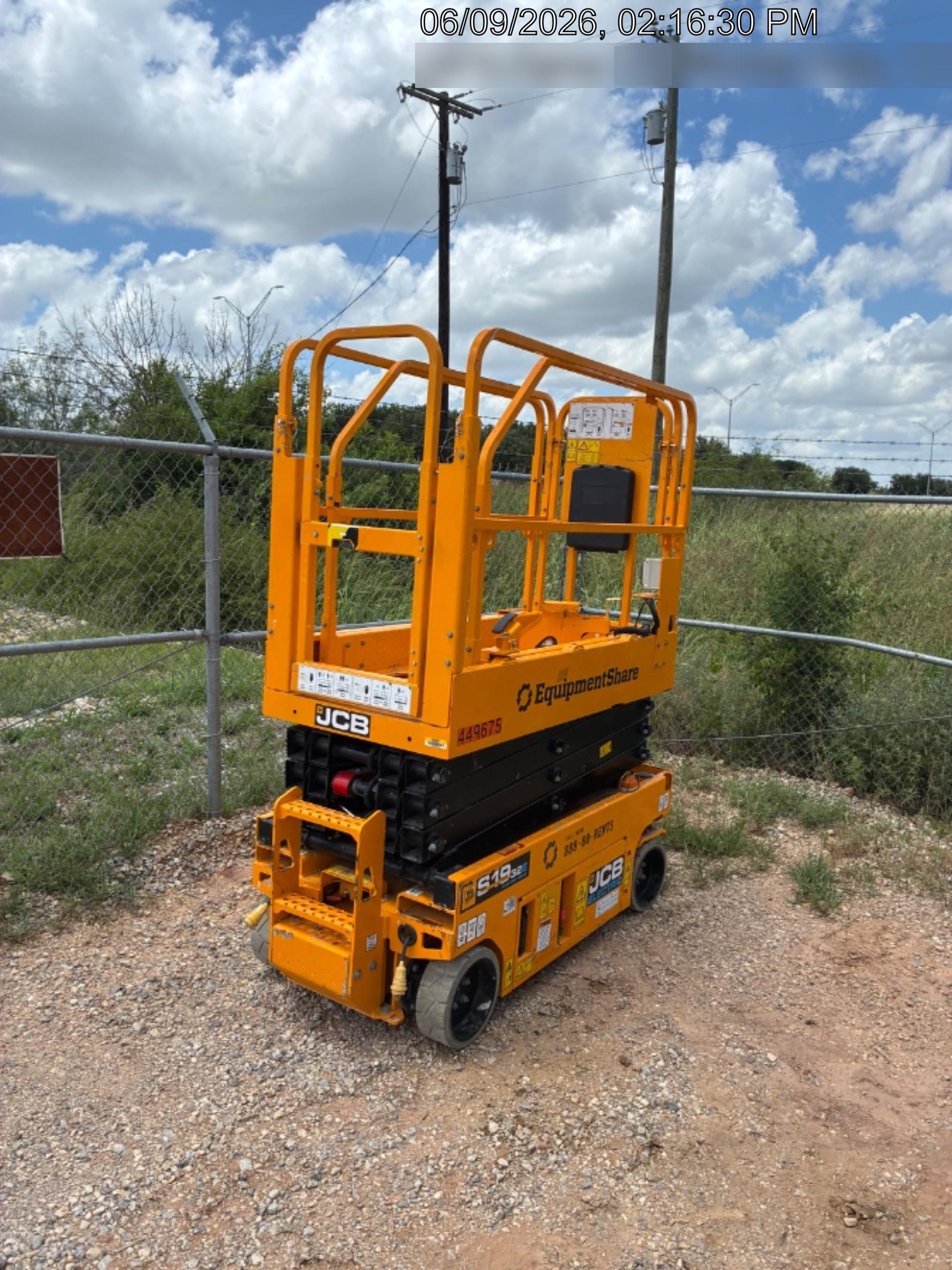 2024 JCB S1932E