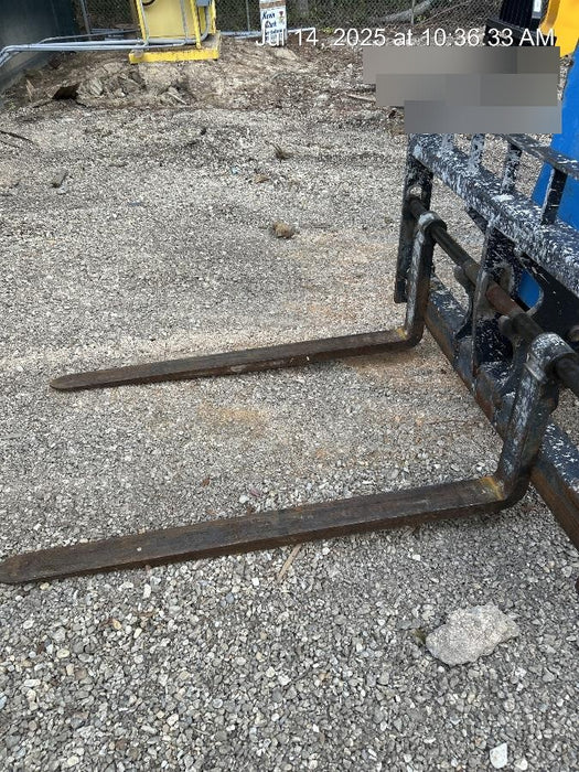 2017 Genie GTH-844 Genie GTH-844, Solid Tires, 60" carriage/forks, Full Cab, Work Lights