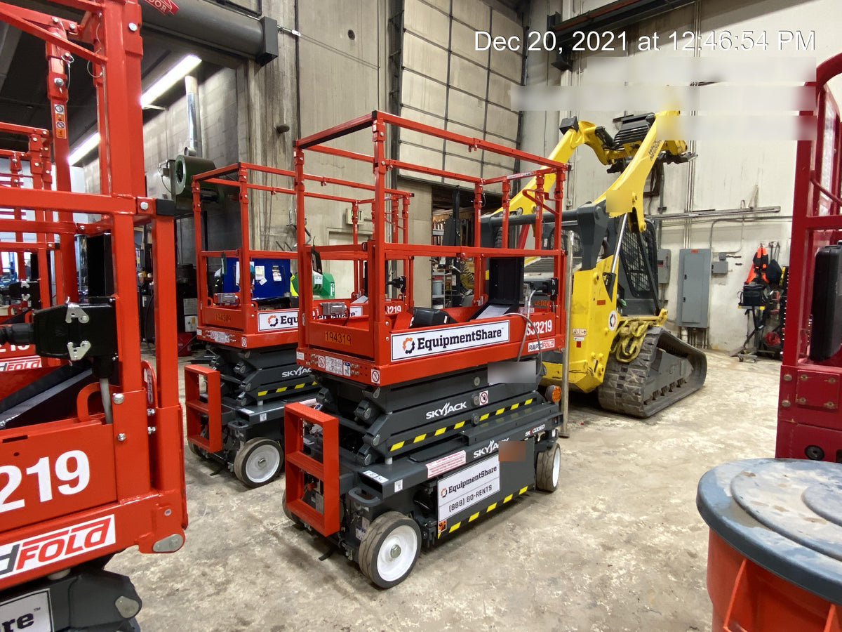 2021 SKYJACK SJ3219