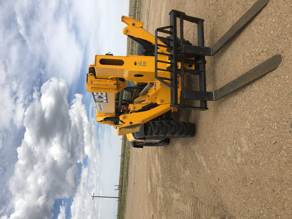 2019 JCB 512-56 Cab/Heat/Air, 109 HP, Solid Tires, STD Worklight, Beacon, Aux Hydraulics, Lifting Eye, Back up Alarm w/66" Carriage/60" Forks