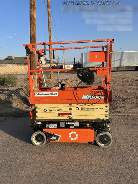 2023 JLG ES1932
