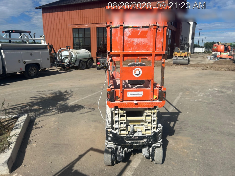 2022 JLG ES1932