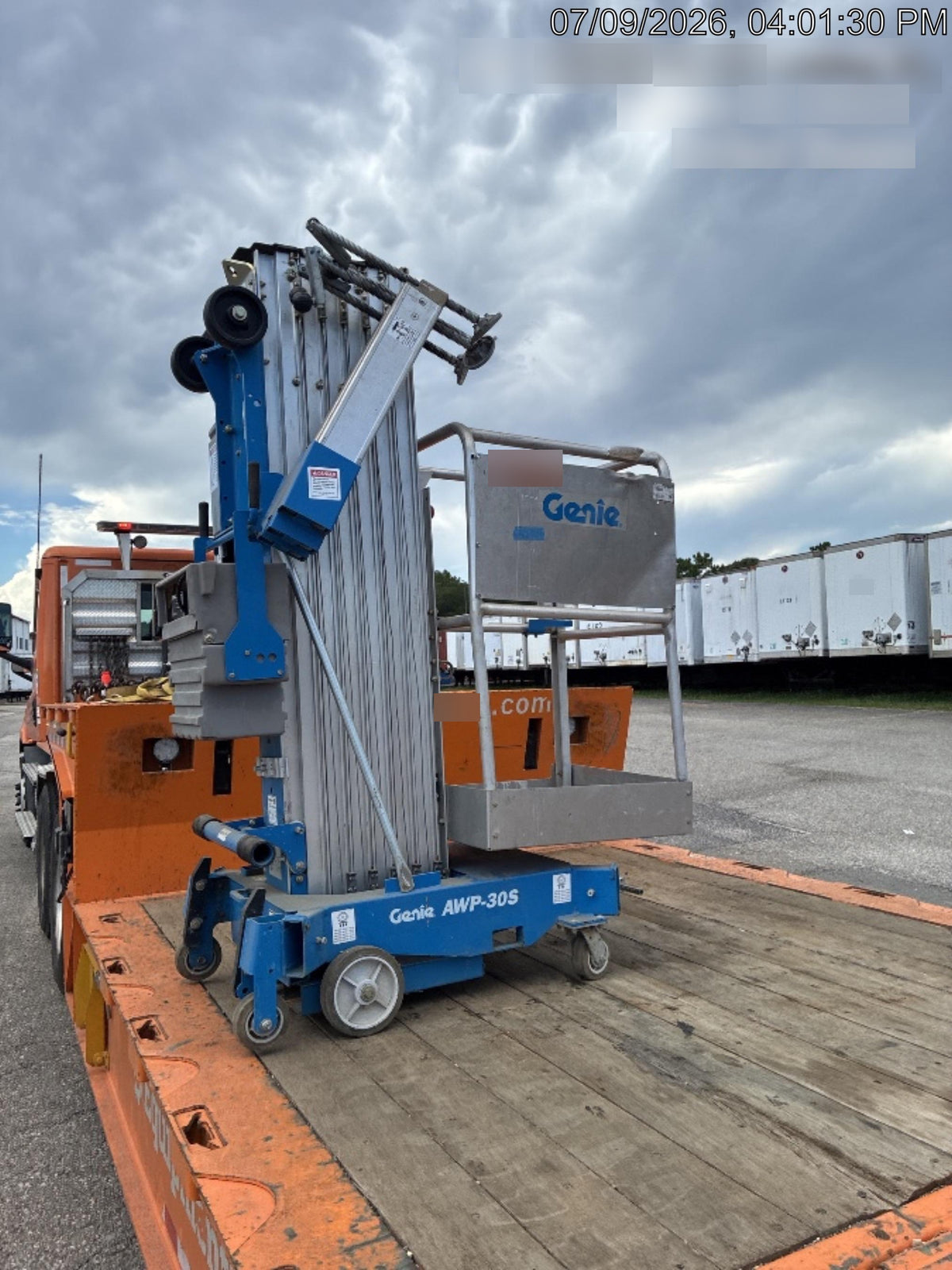 2019 GENIE AWP-30S