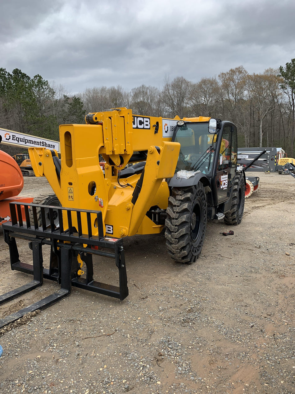 2022 JCB 510-56