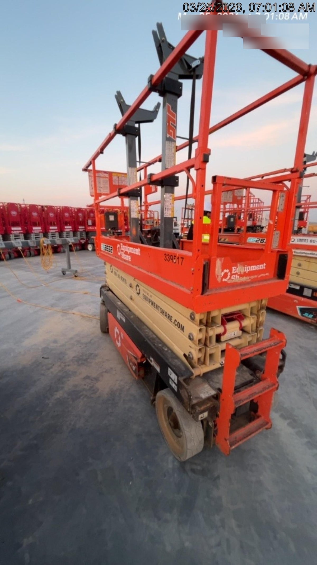 2023 JLG ES2632