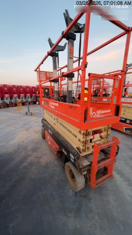 2023 JLG ES2632