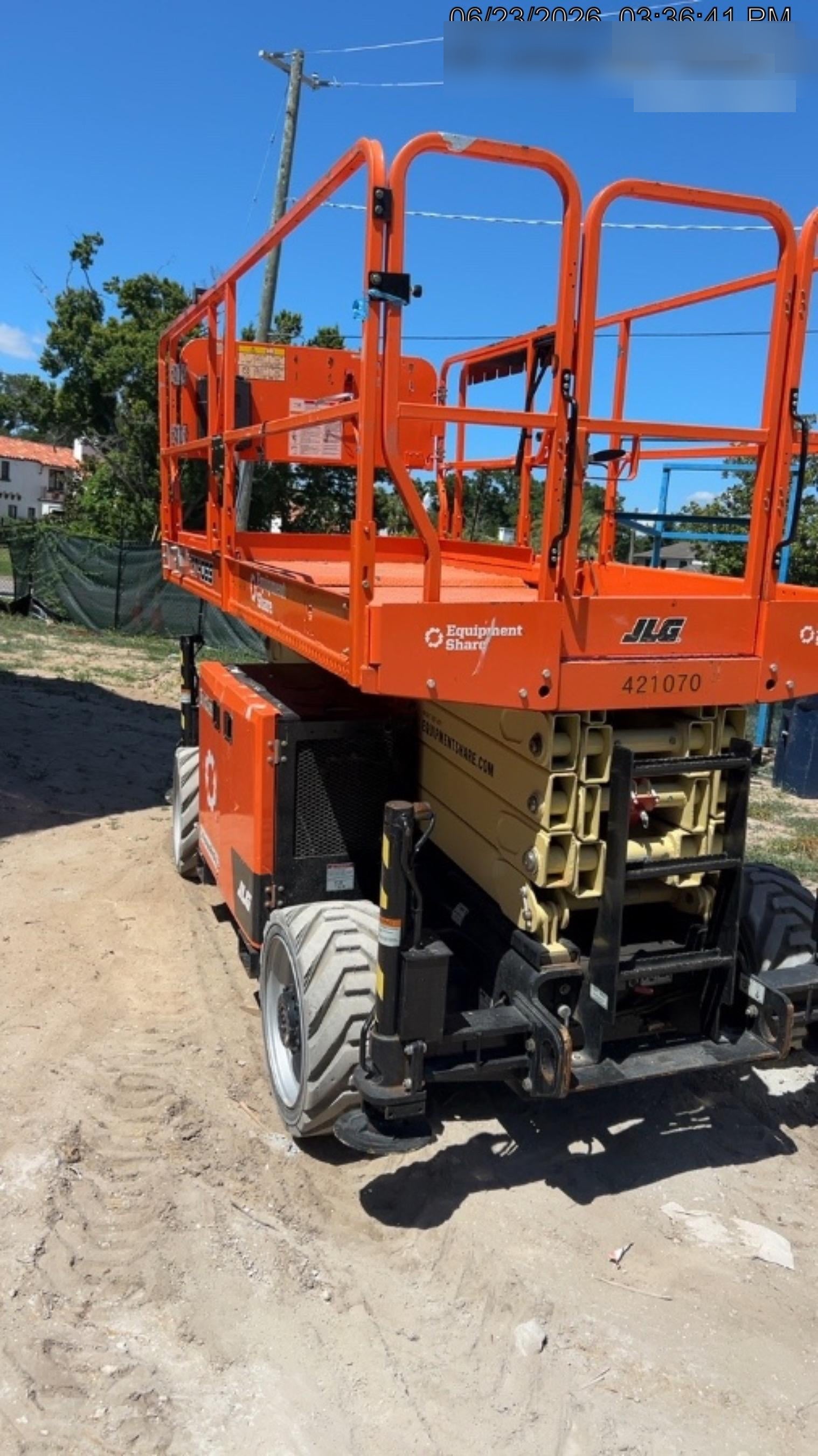 2024 JLG RT4069