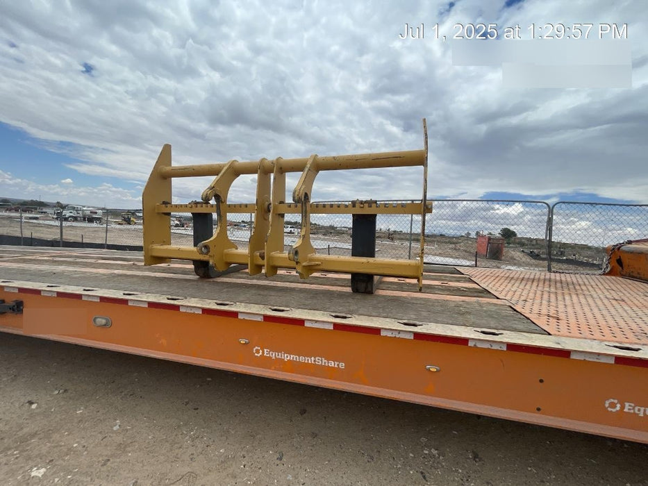 2020 JOHN DEERE 96" Loader Fork Carriage - John Deere