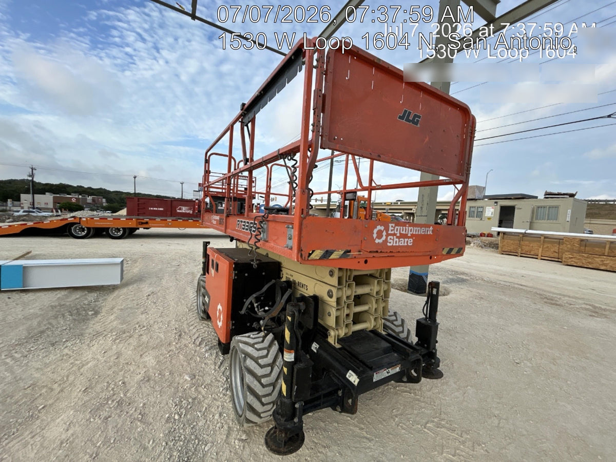 2022 JLG RT3369