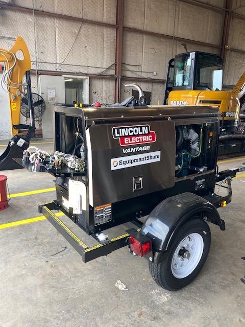 2019 Lincoln Electric Vantage 322 Welder Ready-Pak 3, Two wheel trailer, Fender and Light kit, Cable Rack