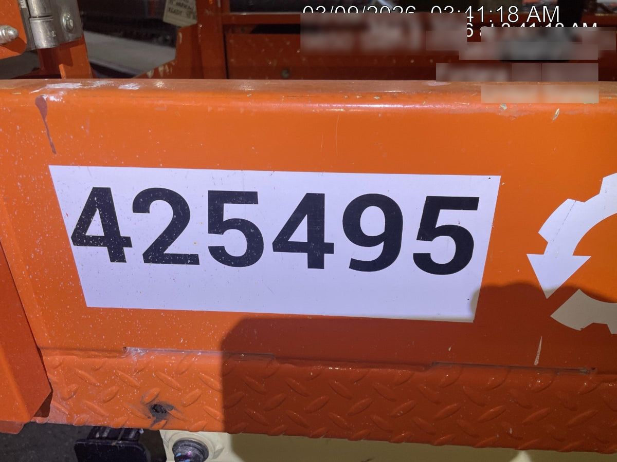 2024 JLG ES1932