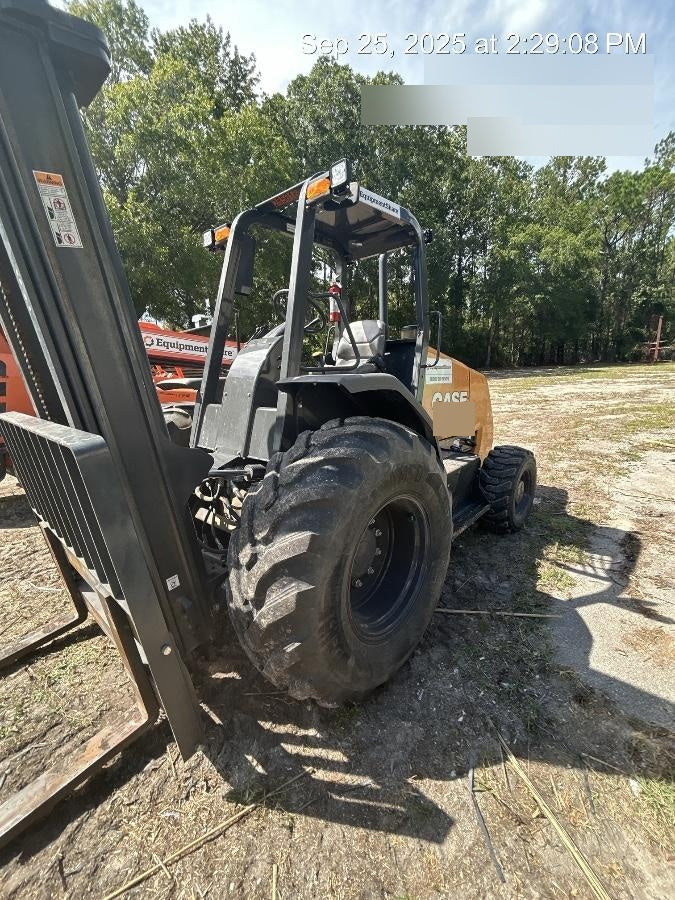 2023 CASE 588H