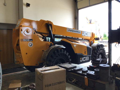 2020 JCB 509-42 Canopy, Solid Tires, Work Lights, Beacon, Aux Hydraulics, Back up Alarm, Lifting Eye, ES Decals