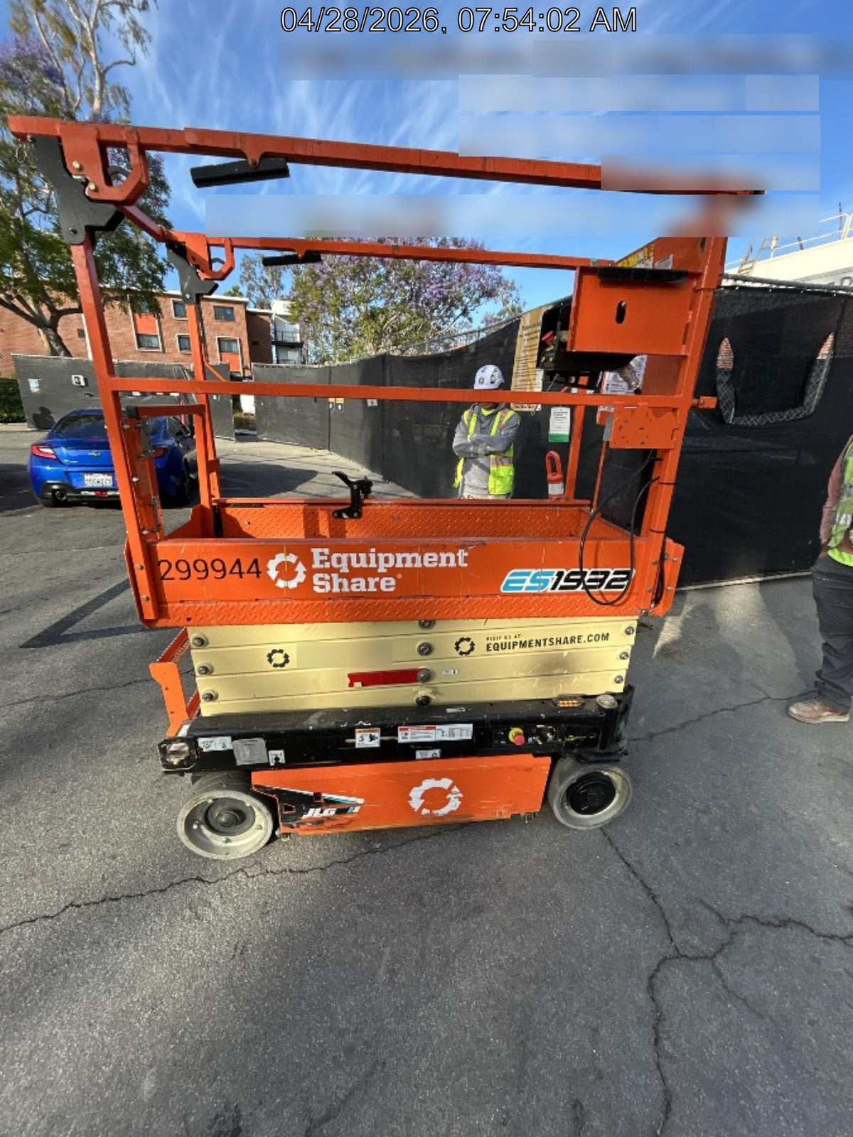 2023 JLG ES1932