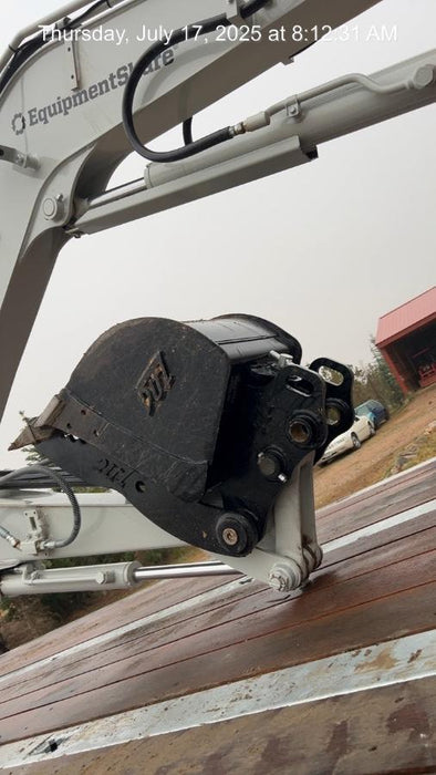 2025 TAKEUCHI 18" HD Bucket - Takeuchi