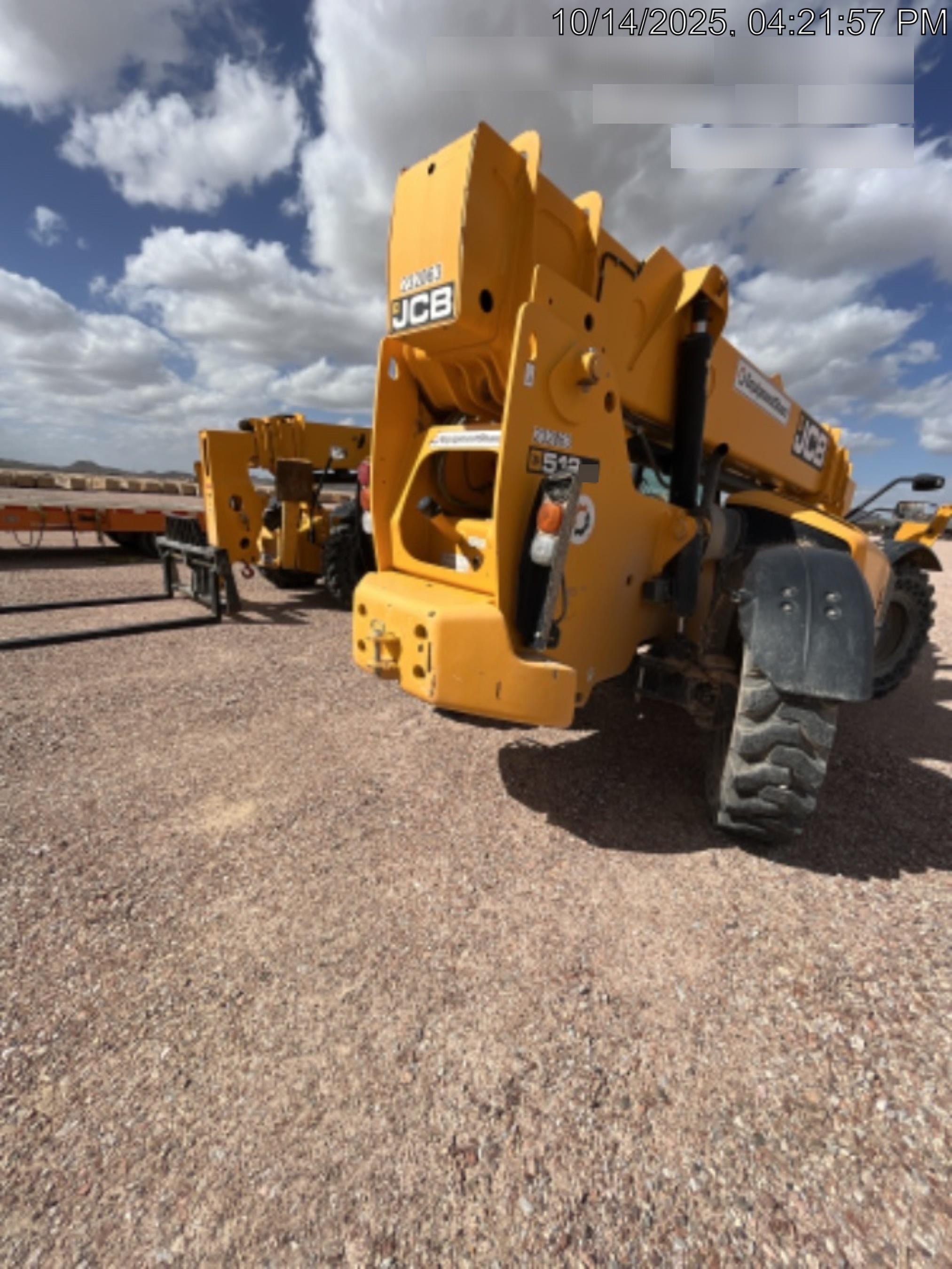 2022 JCB 512-56