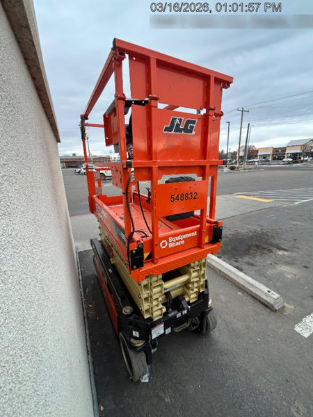 2025 JLG ES1932