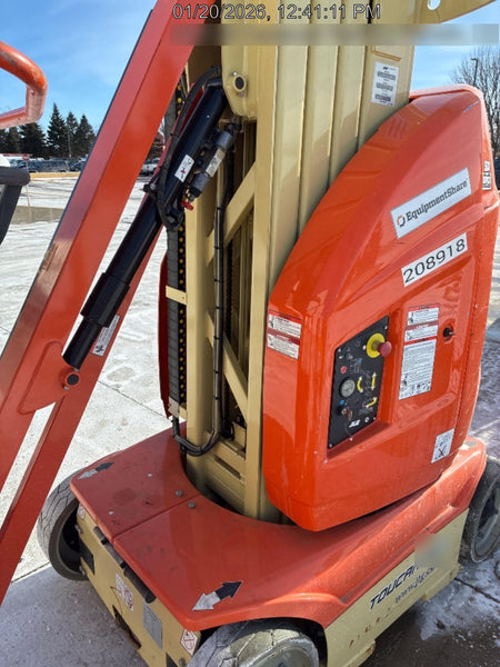 2022 JLG 26E