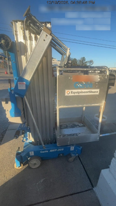 2019 GENIE AWP-30S