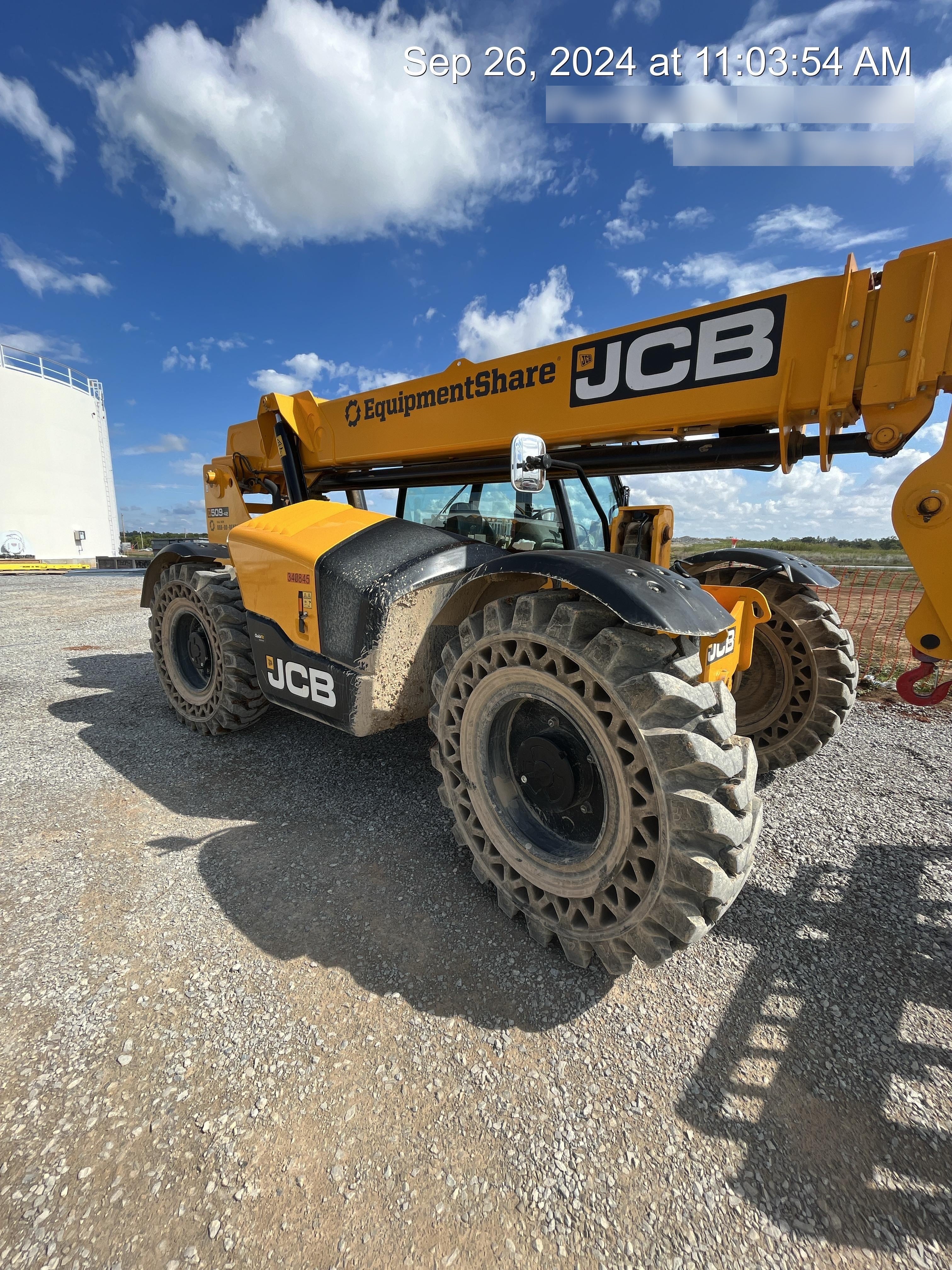 2023 JCB 509-42