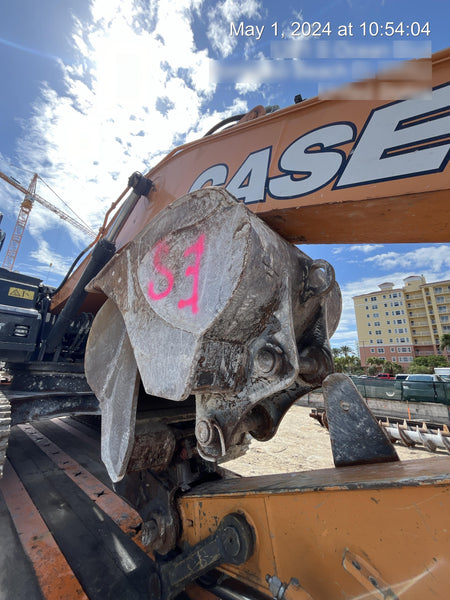 2015 CASE 42" Bucket - Case