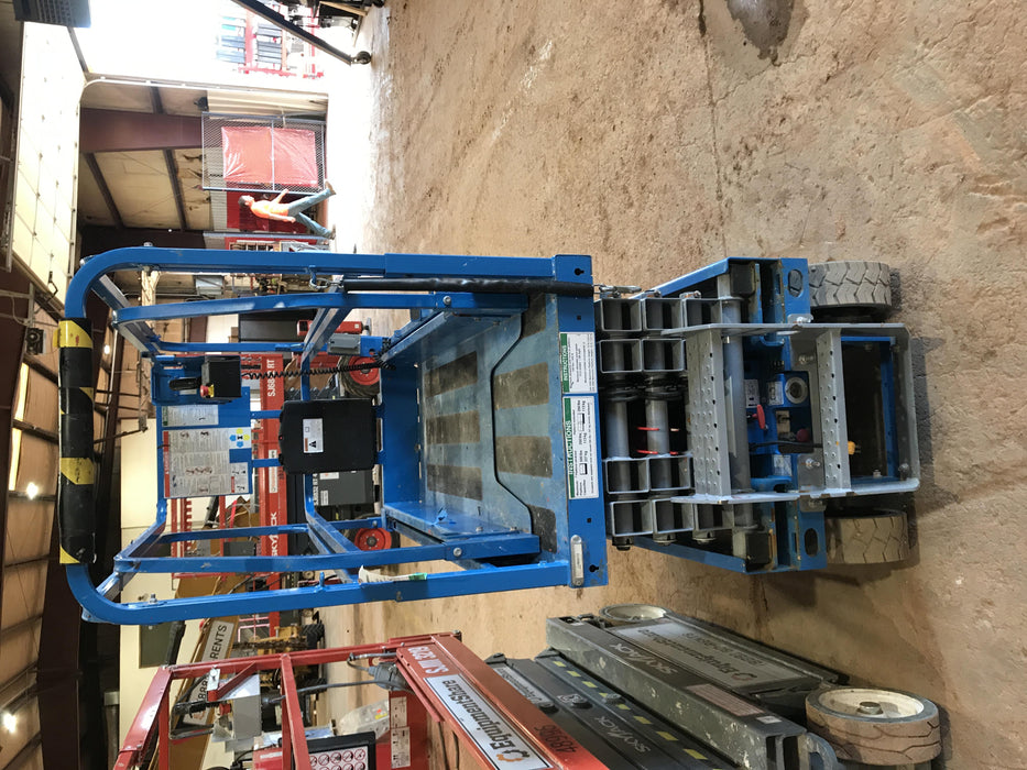 2019 Genie GS-1930 Fixed rails with chain Entry