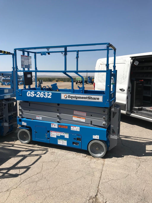 2020 Genie GS-2632 Solid NM Tires, Folding Rails with Half-Height Swing Gate, Beacon