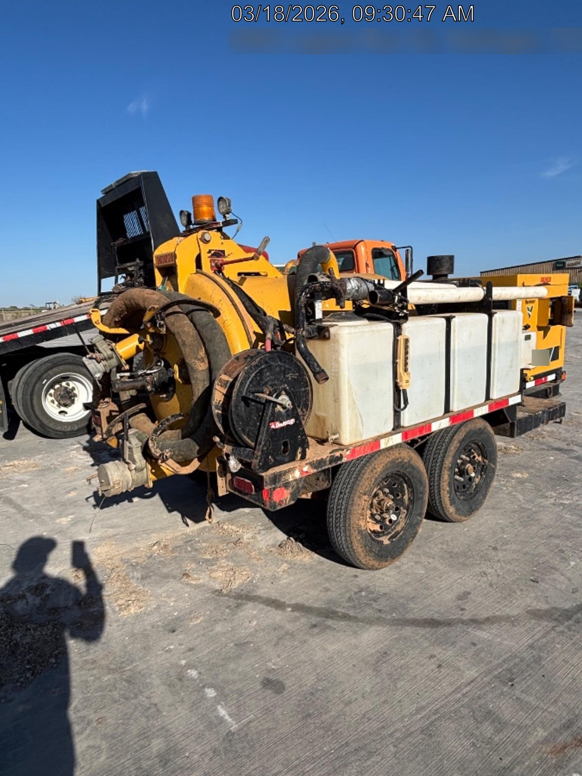 2023 VAC-TRON LP573XDT