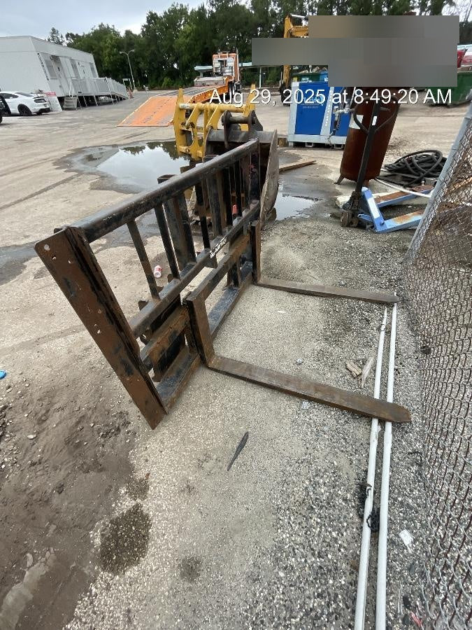 2022 ARROW MATERIAL HANDLING 48" Pallet Forks - Arrow