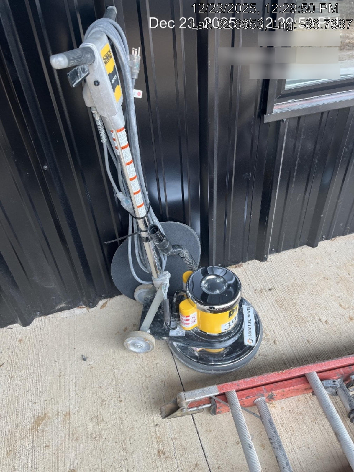 2024 DEWALT 216-RS