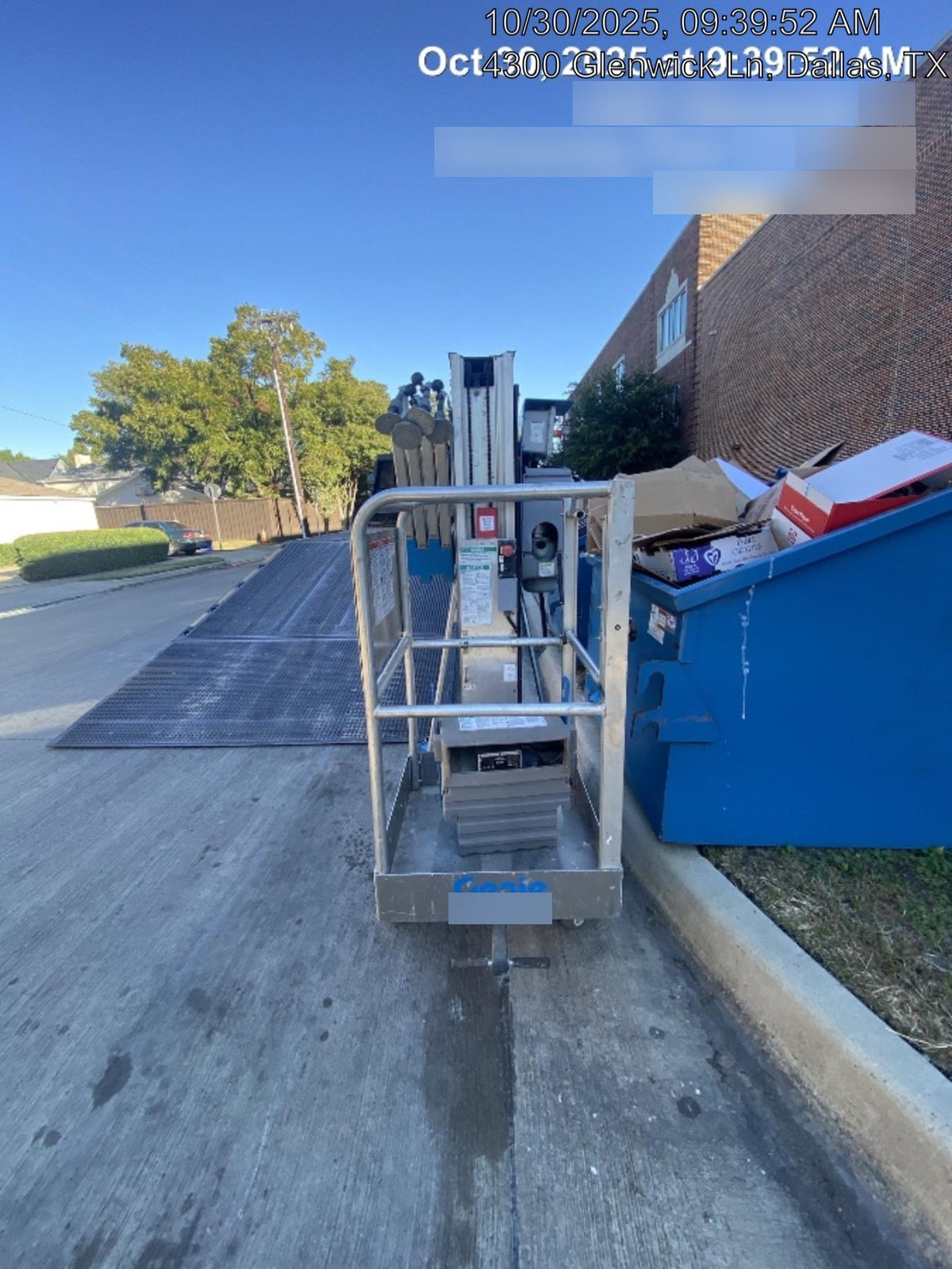 2019 GENIE AWP-30S