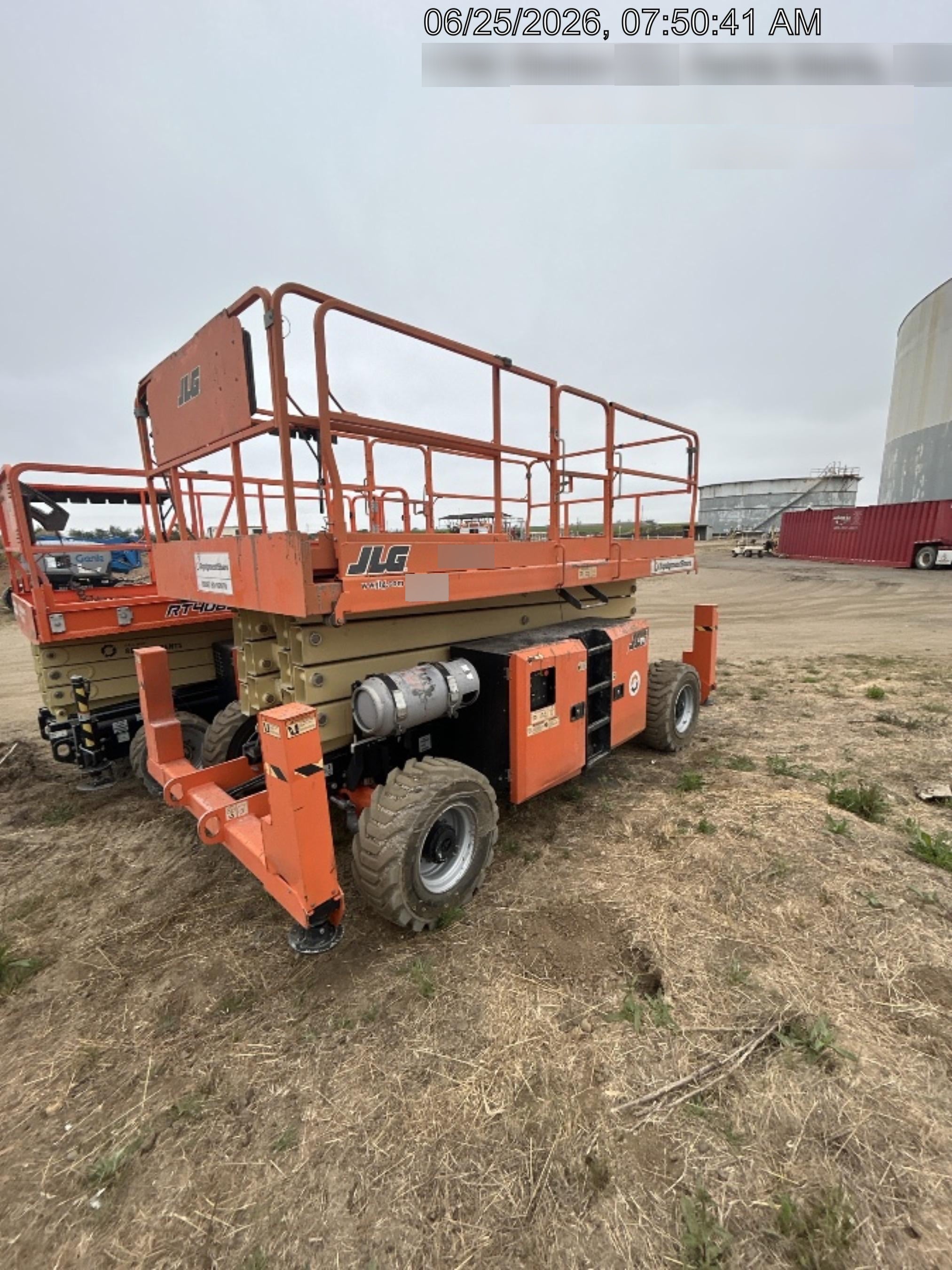 2019 JLG 430LRT