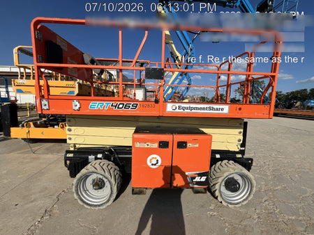 2021 JLG ERT4069