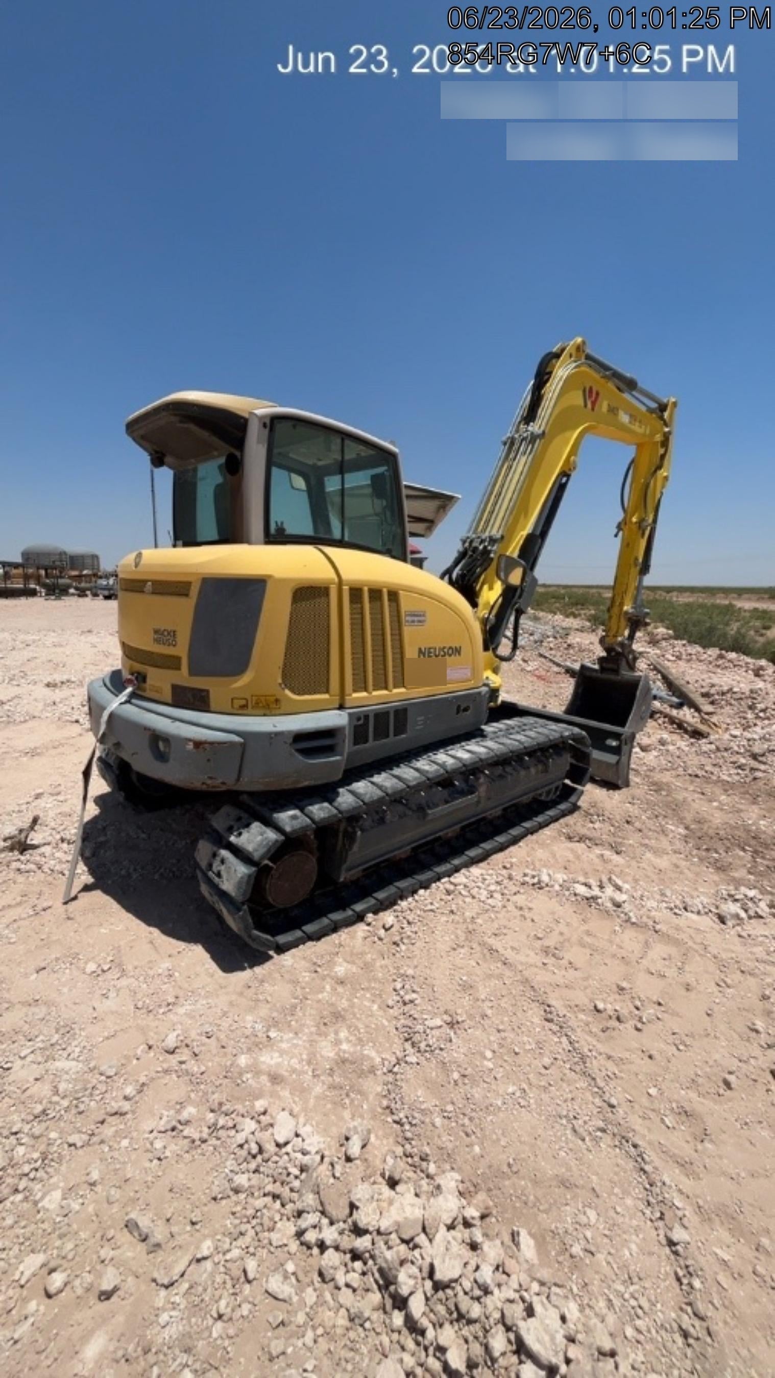 2019 Wacker Neuson ET90 Enclosed Cab, Hybrid Tracks, Long Dipperstick, T4, Hydraulic Thumb w/Manual QC, Buckets: 18/24/36"