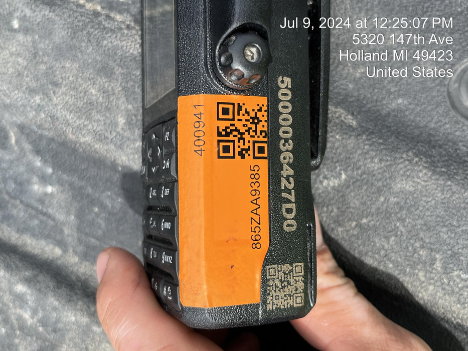 2024 MOTOROLA R7 DISPLAY