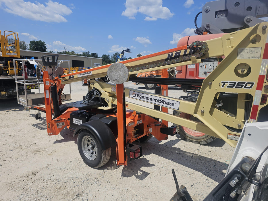 2021 JLG T350