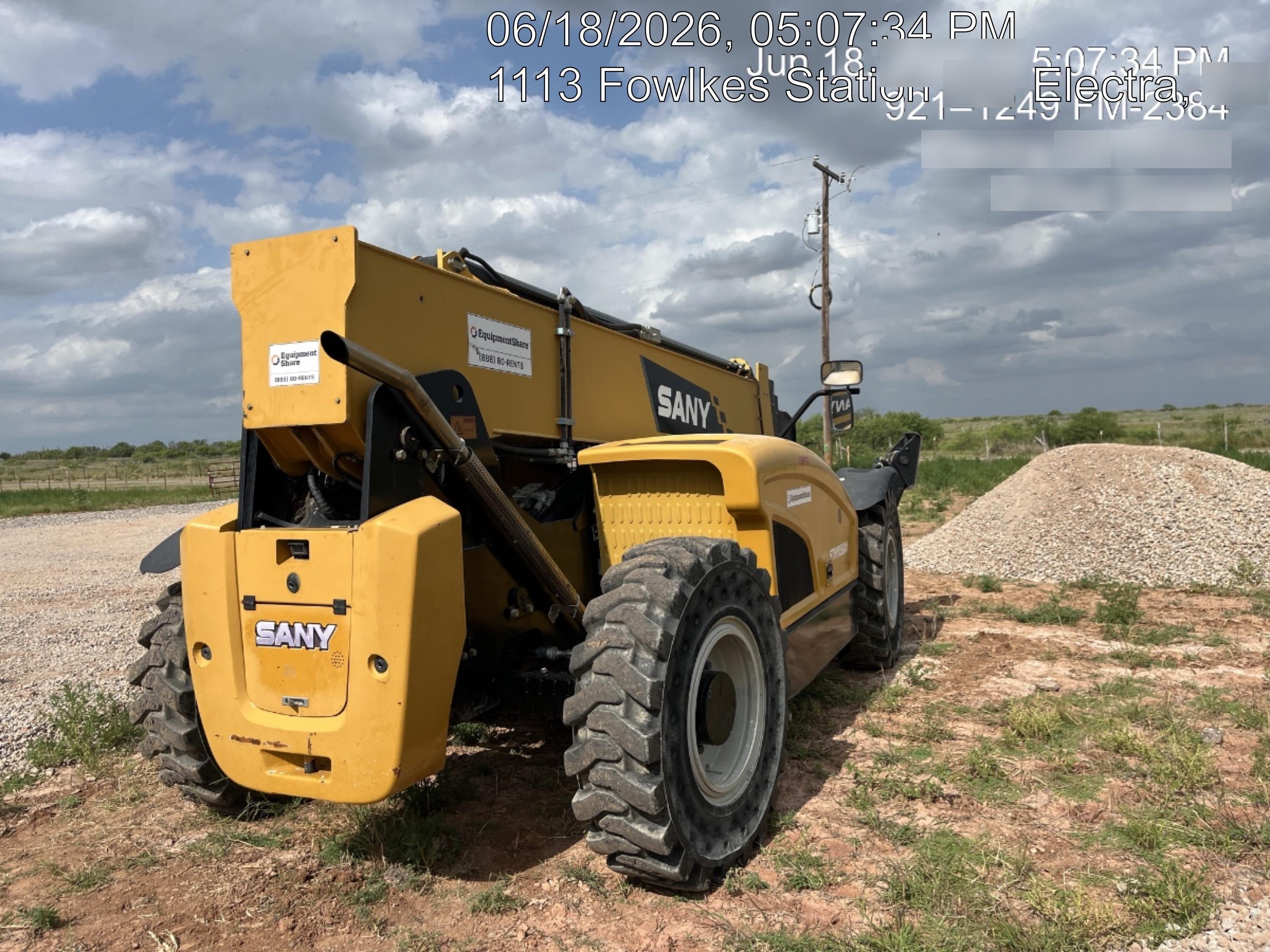 2021 SANY STH1056