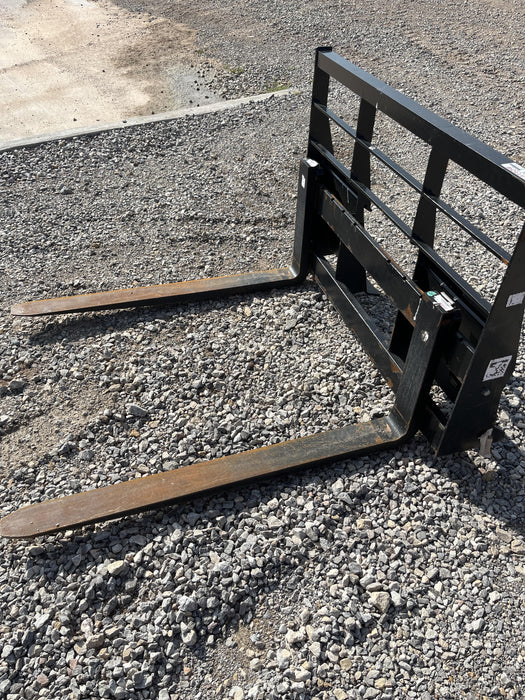 2023 ARROW MATERIAL HANDLING 48" Pallet Forks - Arrow