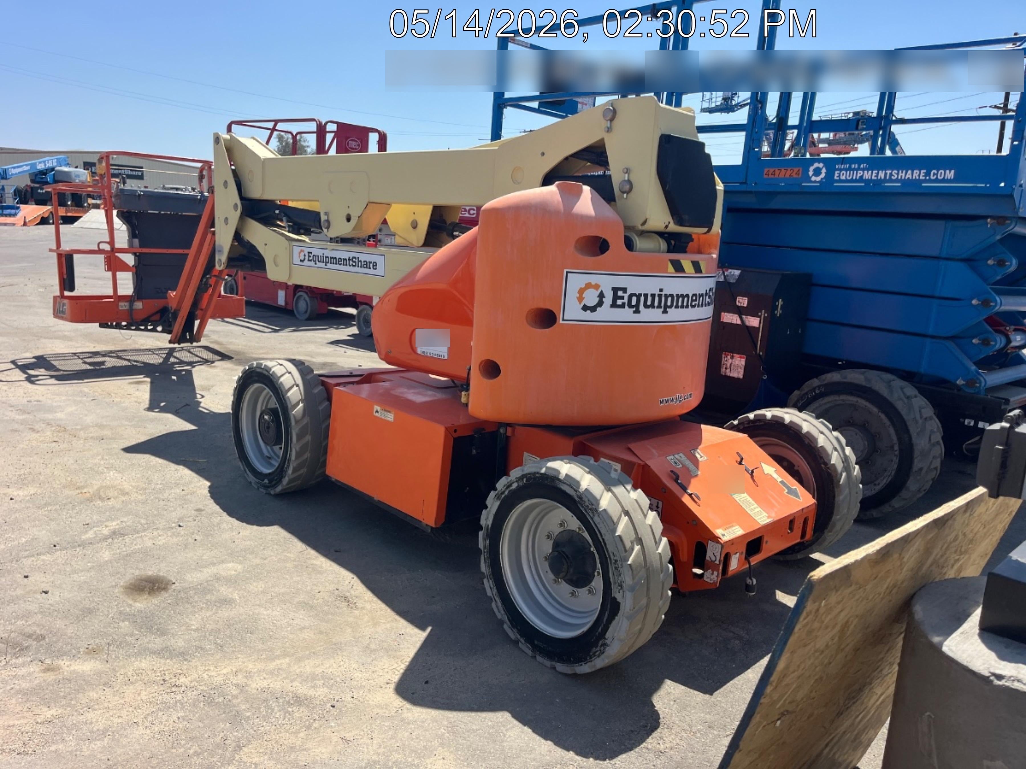 2019 JLG E450AJ