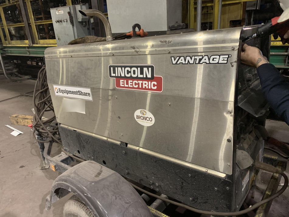 2019 Lincoln Electric Vantage 322 Welder Ready-Pak 3, Two wheel trailer, Fender and Light kit, Cable Rack