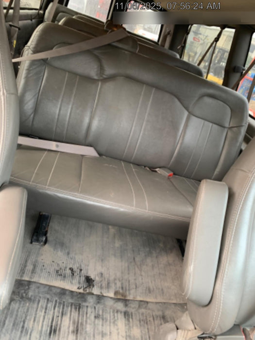 2023 GMC Savana 3500 - Rental