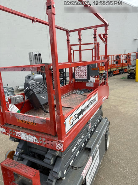2017 Skyjack SJIII-3219 Skyjack SJIII3219 Scissor Lift w/Trojan Batteries